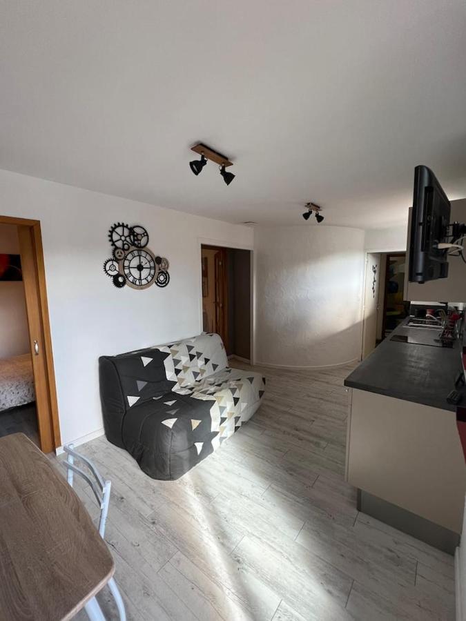 Charmant Appartement Calme Et Lumineux Chateauvieux  Luaran gambar
